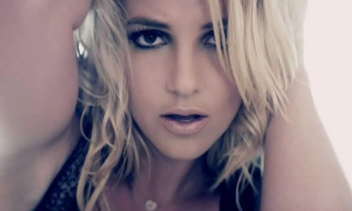 Britney Spears è diventata atea: «Non credo più in Dio»