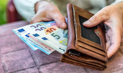 Bonus 150 euro: chi deve fare domanda e quando arrivano i soldi