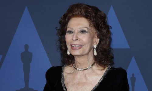 Sophia Loren è caduta nella sua casa a Ginevra, annullati i suoi impegni